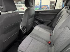 Volkswagen Golf VIII 1.5 Life HUD Navi Digitales Cockpit LED Sperrdiff. ACC Apple CarPlay