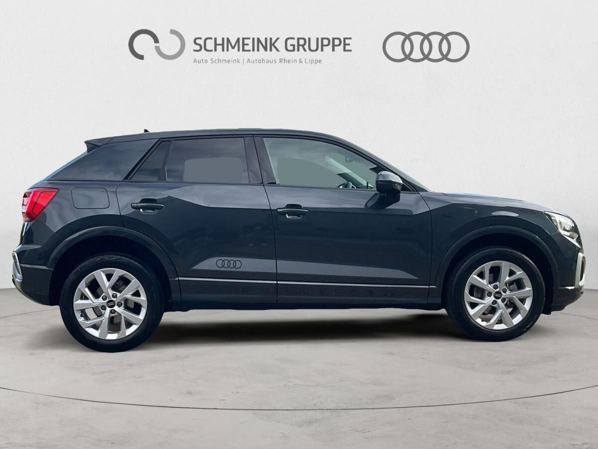 Audi Q2 Advanced 35 TFSI Schalter RFK Matrix AHK