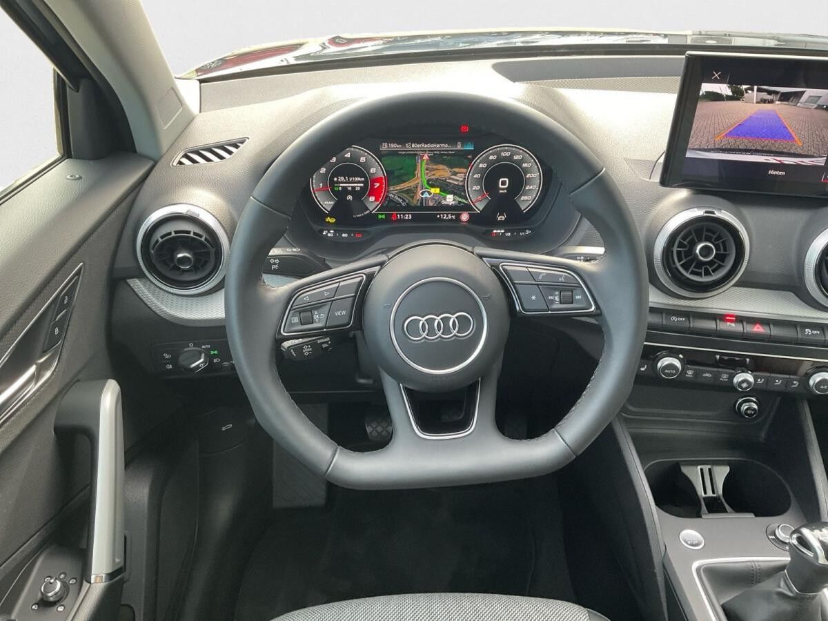 Audi Q2 Advanced 35 TFSI Schalter RFK Matrix AHK