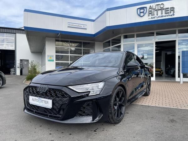 Audi RS3 Limo SONOS+PANO+5Jahre Garantie