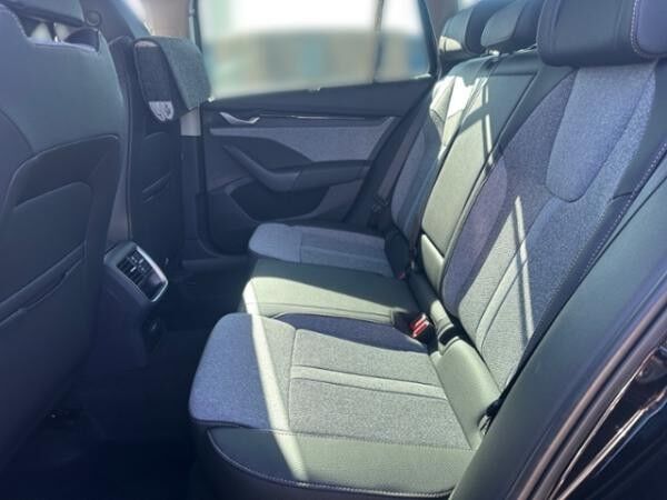 Skoda Octavia Combi 1.5 TSI Tour AHK*ASSISTENZ*S