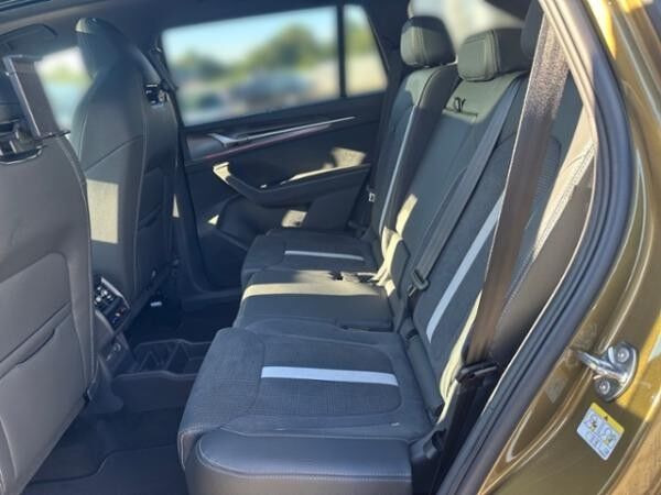 Skoda Kodiaq 2.0 TDI 4x4 Sportline AHK*PANO*STH*