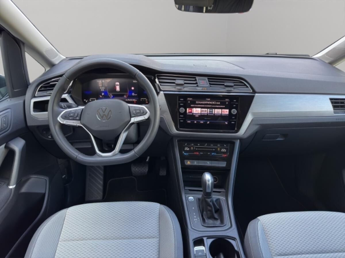 Volkswagen Touran Comfortline 1.5 TSI DSG NAV,ACC,RFK,SHZ