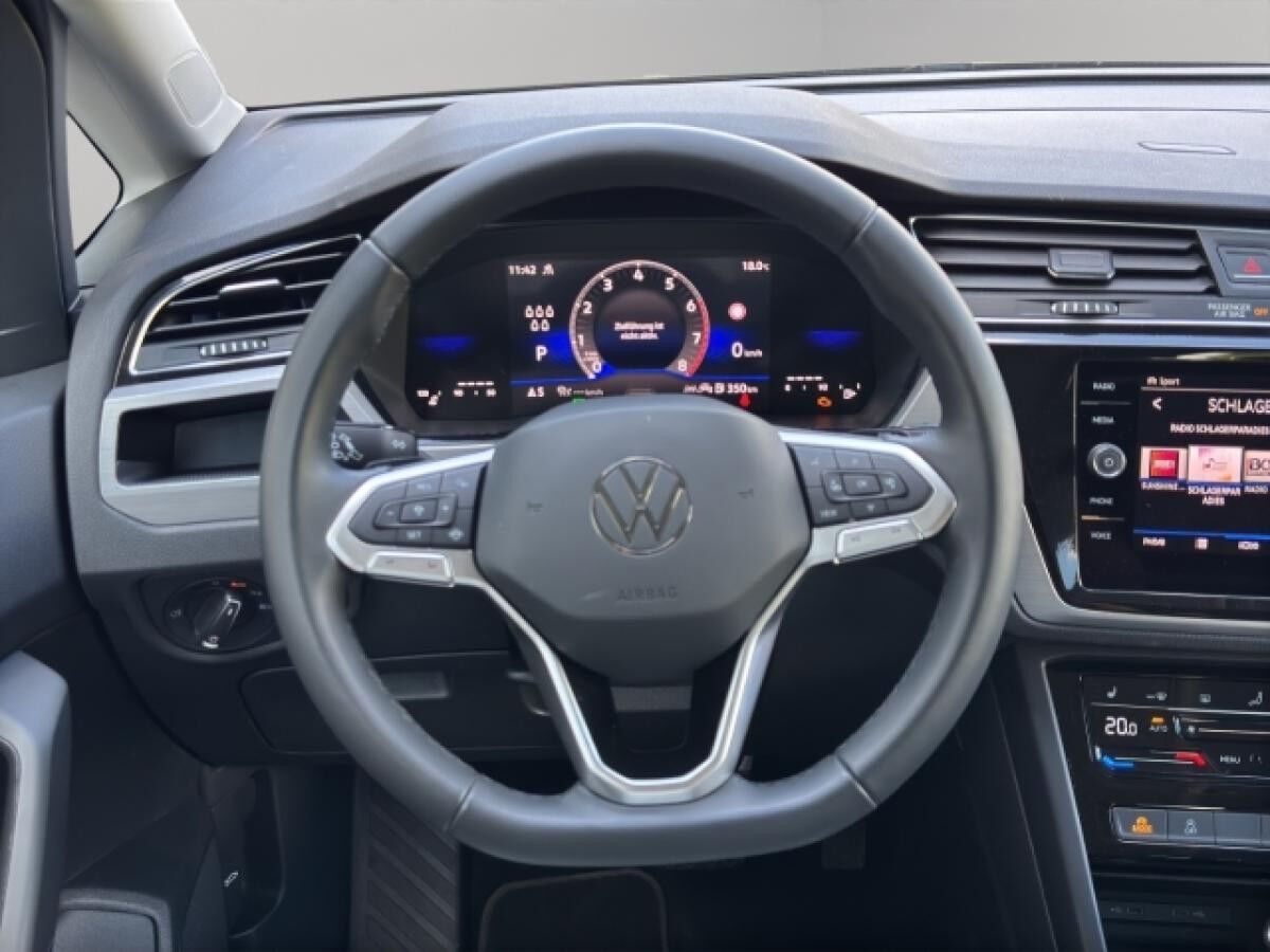Volkswagen Touran Comfortline 1.5 TSI DSG NAV,ACC,RFK,SHZ