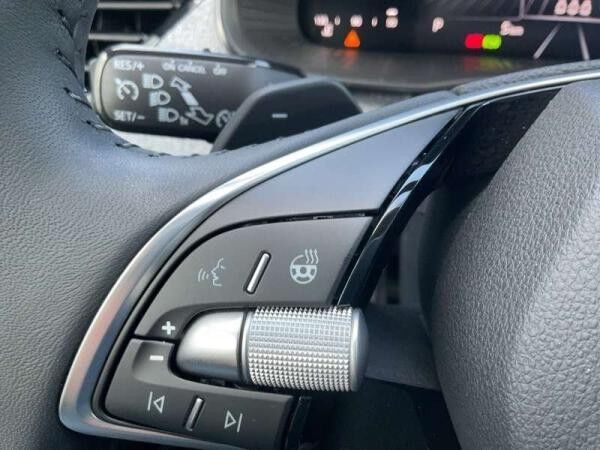 Skoda Kamiq TOUR 1,0 TSI 85 KW 7-GANG-DSG ANHäNGERKUPPLUNG