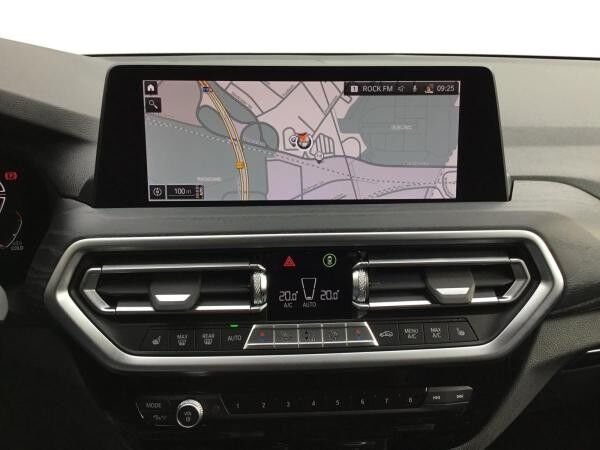 BMW X3 xDrive20i STANDHZ+AHK+LASERL+KAMERA+ACC+HIFI
