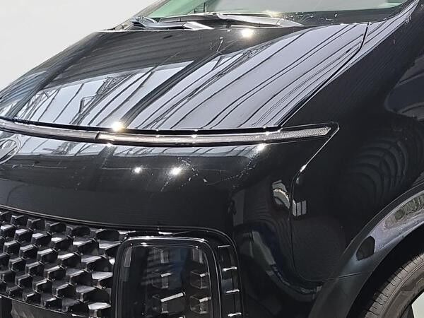 Hyundai STARIA HEV Signature 7-Sitzer