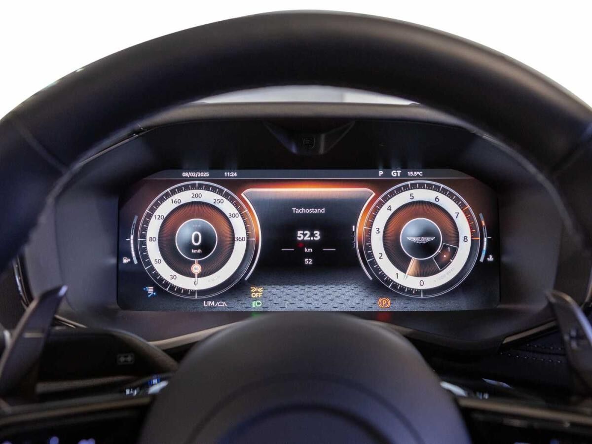 Aston Martin DBX 707