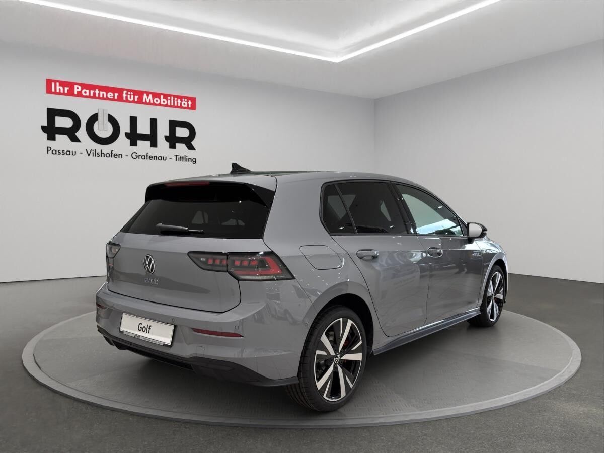 Volkswagen Golf VIII GTE (AHK/BlackStyle) 1.5 l eHybrid 6-Gang-DSG
