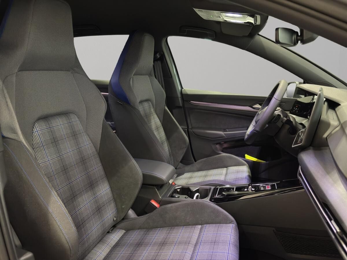 Volkswagen Golf VIII GTE (AHK/BlackStyle) 1.5 l eHybrid 6-Gang-DSG
