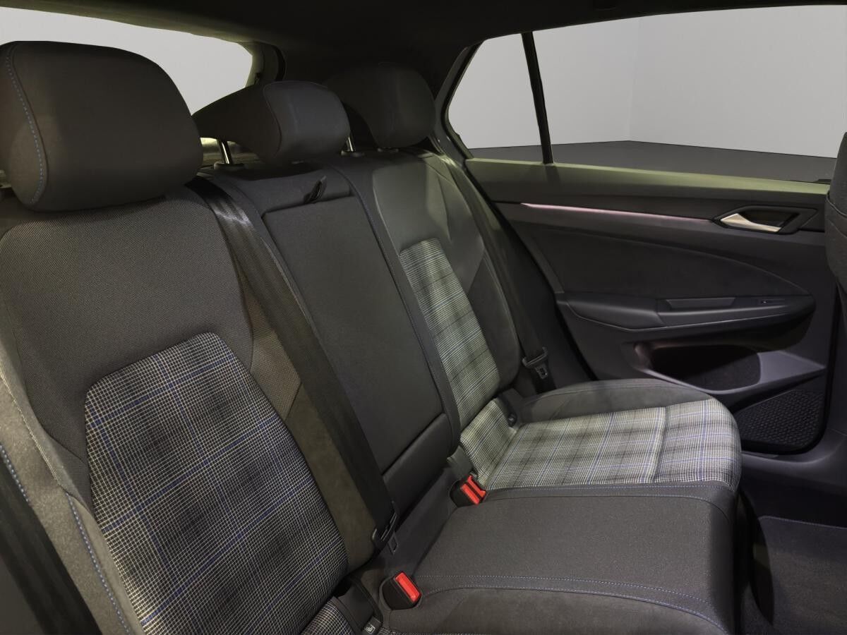 Volkswagen Golf VIII GTE (AHK/BlackStyle) 1.5 l eHybrid 6-Gang-DSG