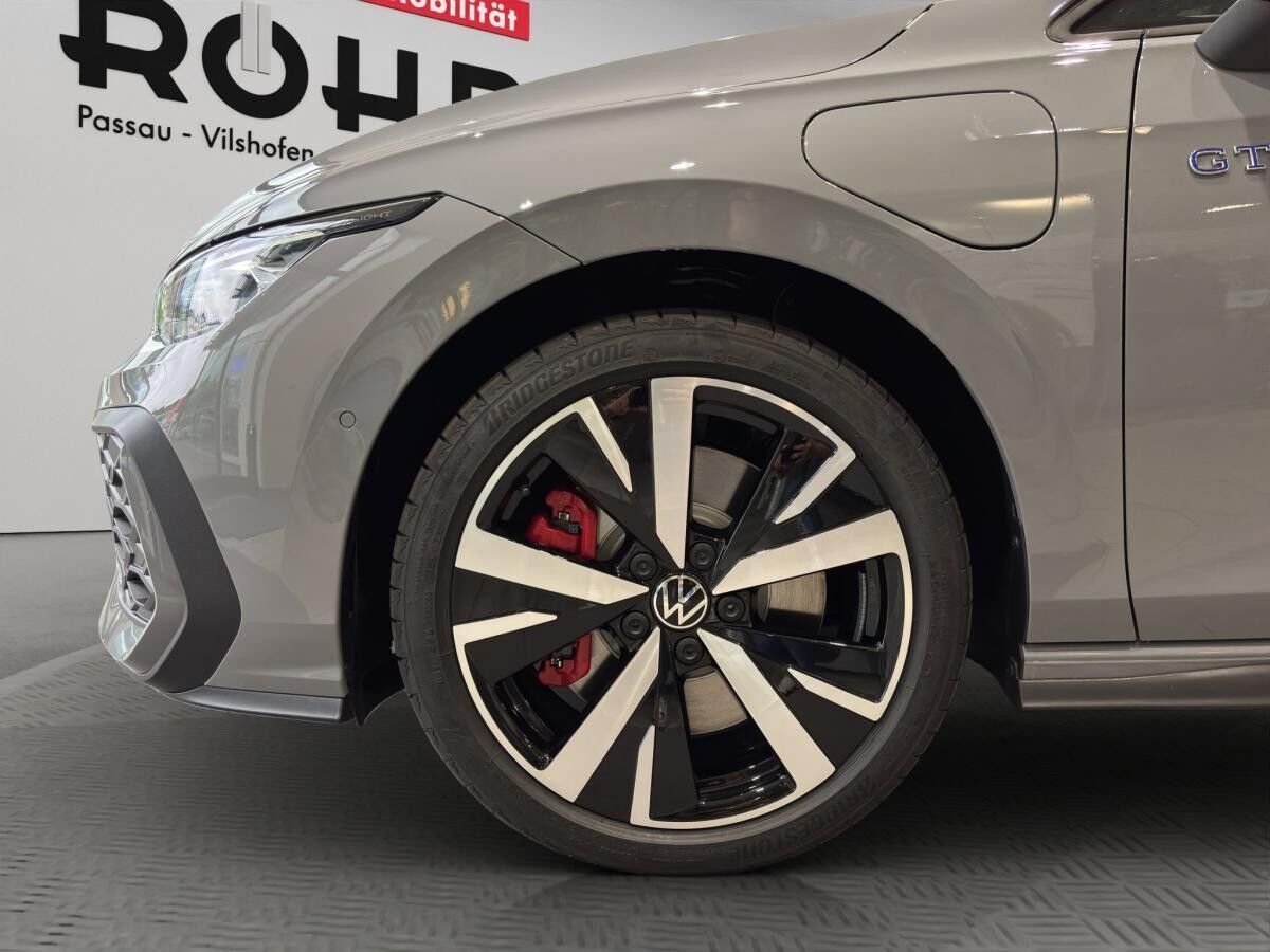 Volkswagen Golf VIII GTE (AHK/BlackStyle) 1.5 l eHybrid 6-Gang-DSG