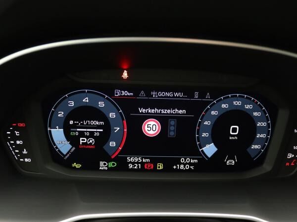 Audi Q3 Sportback S-Line 35 TFSI S-tronic / Navi, AHK
