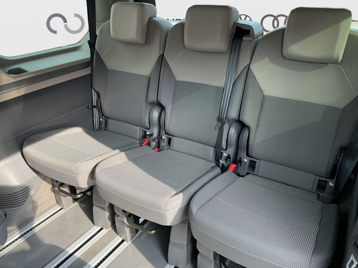 Volkswagen Multivan Life 2.0 TDI DSG KÜ AHK Kamera