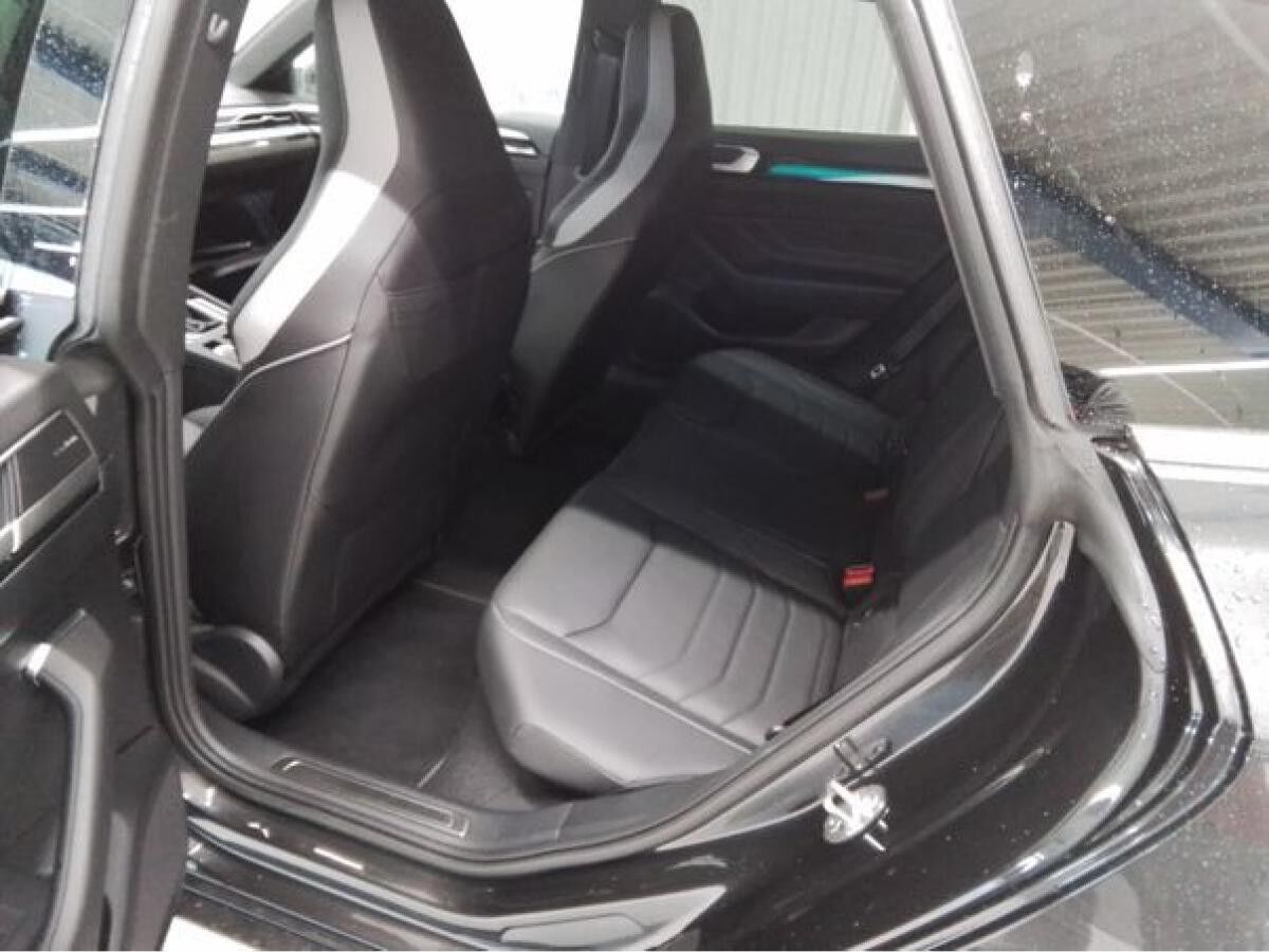 Volkswagen Arteon Shooting Brake R-Line 2.0 TDI 110kW DSG - AHK Matrix-LED IQ Drive Navi Rear View DAB+ SHZ Einparkhilfe App-Connect