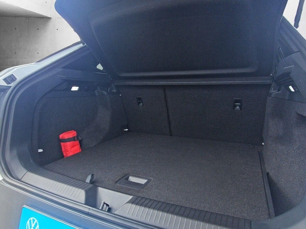 Volkswagen ID.4 Pro 4M IQ-LED WÄPU PANO AHK SFW ACC