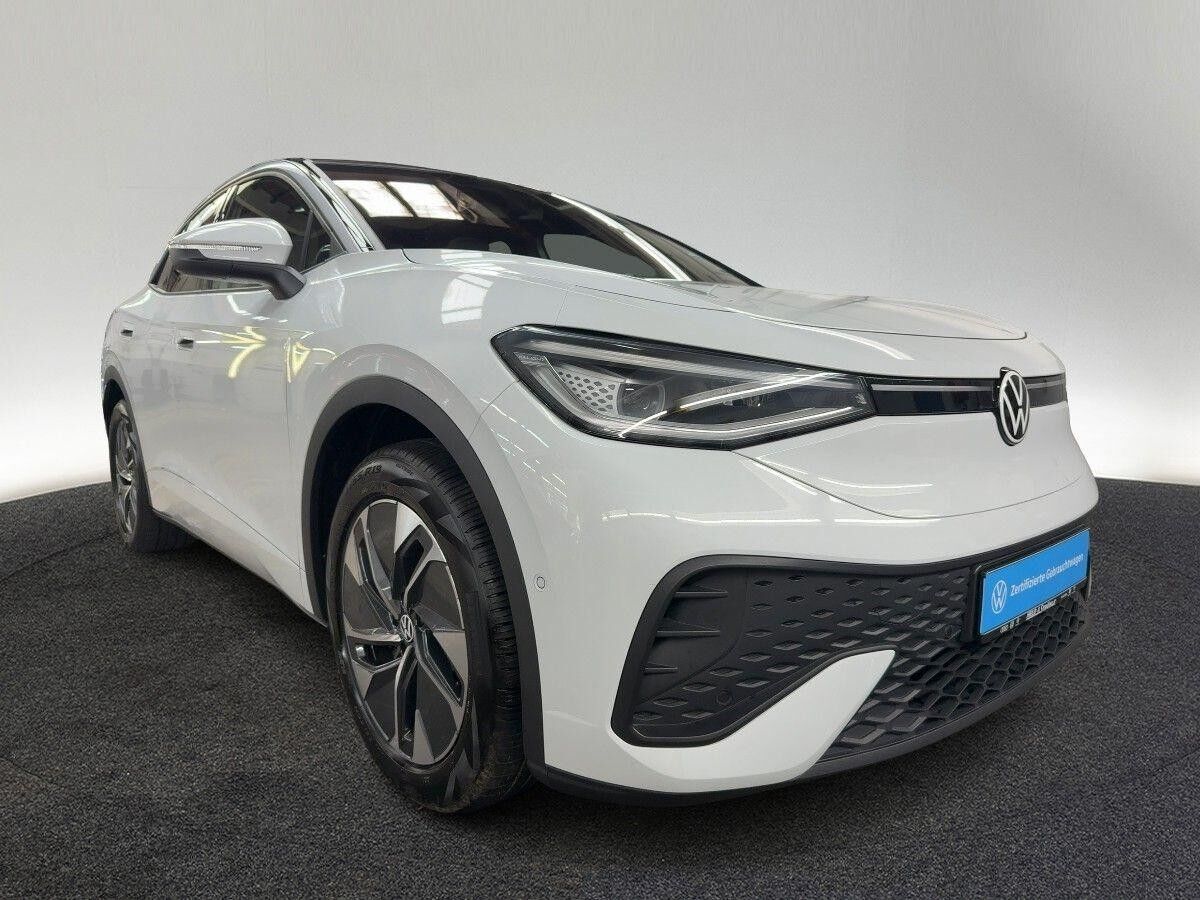 Volkswagen ID.5 Pro IQ-LED WÄPU PANO AHK KAM ACC DAB