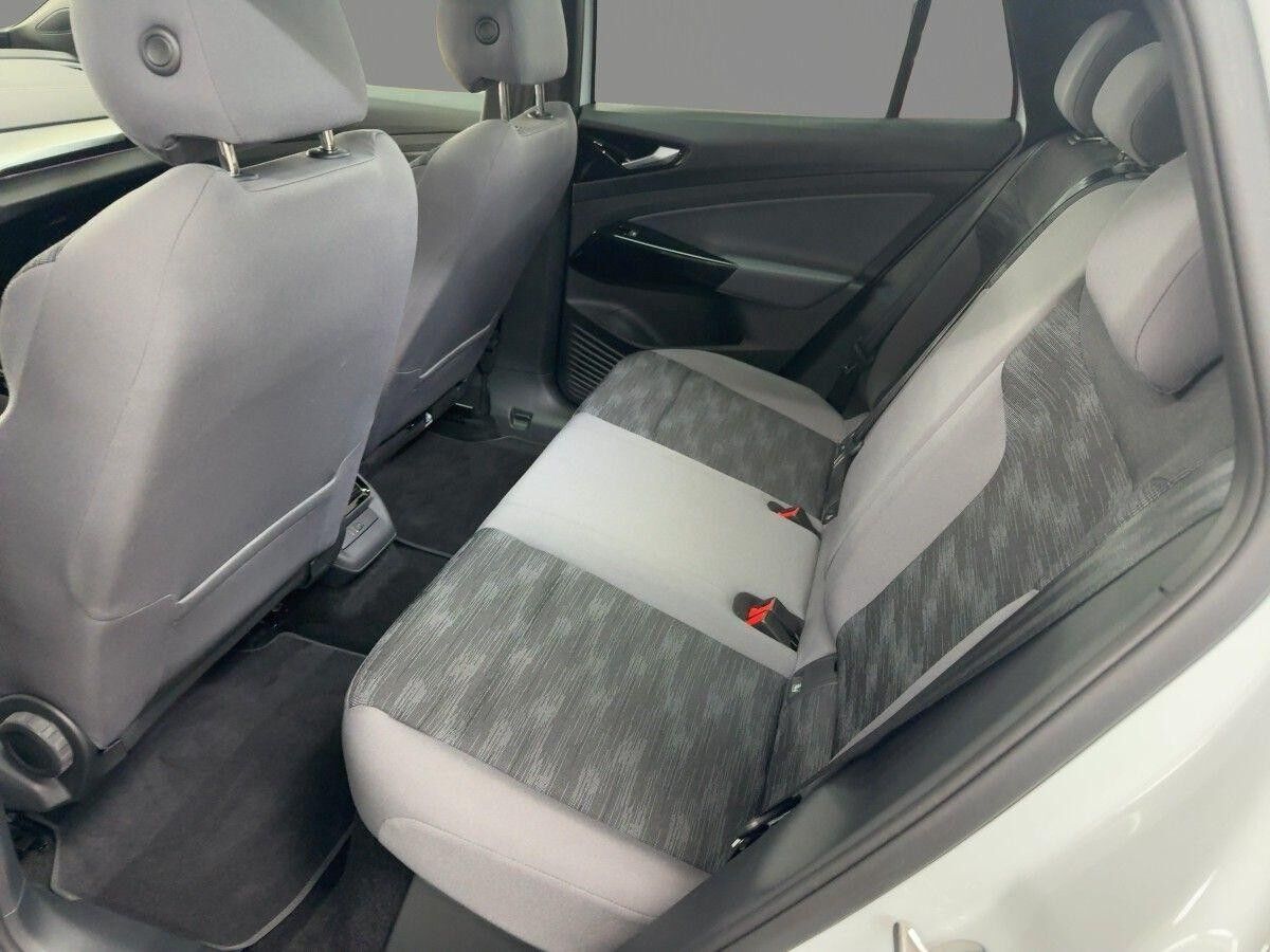 Volkswagen ID.5 Pro IQ-LED WÄPU PANO AHK KAM ACC DAB