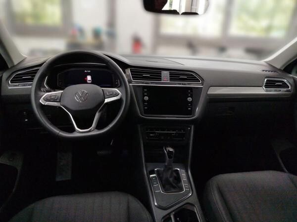Volkswagen Tiguan Allspace 2.0 TDI DSG Life 7-Sitzer Navi Rückfahrkamera LED