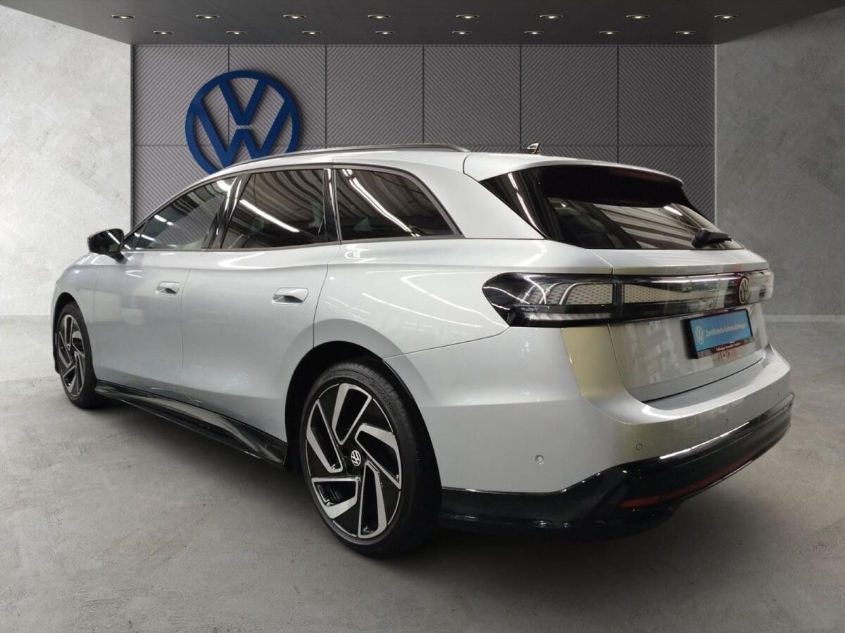 Volkswagen ID.7 Tourer Pro Navi IQ.Light FrontAssist ACC DAB+