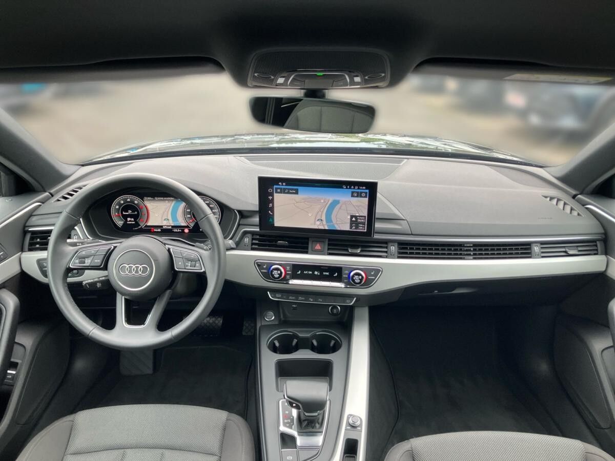 Audi A4 Limousine advanced 40 TFSI S-tronic / Matrix
