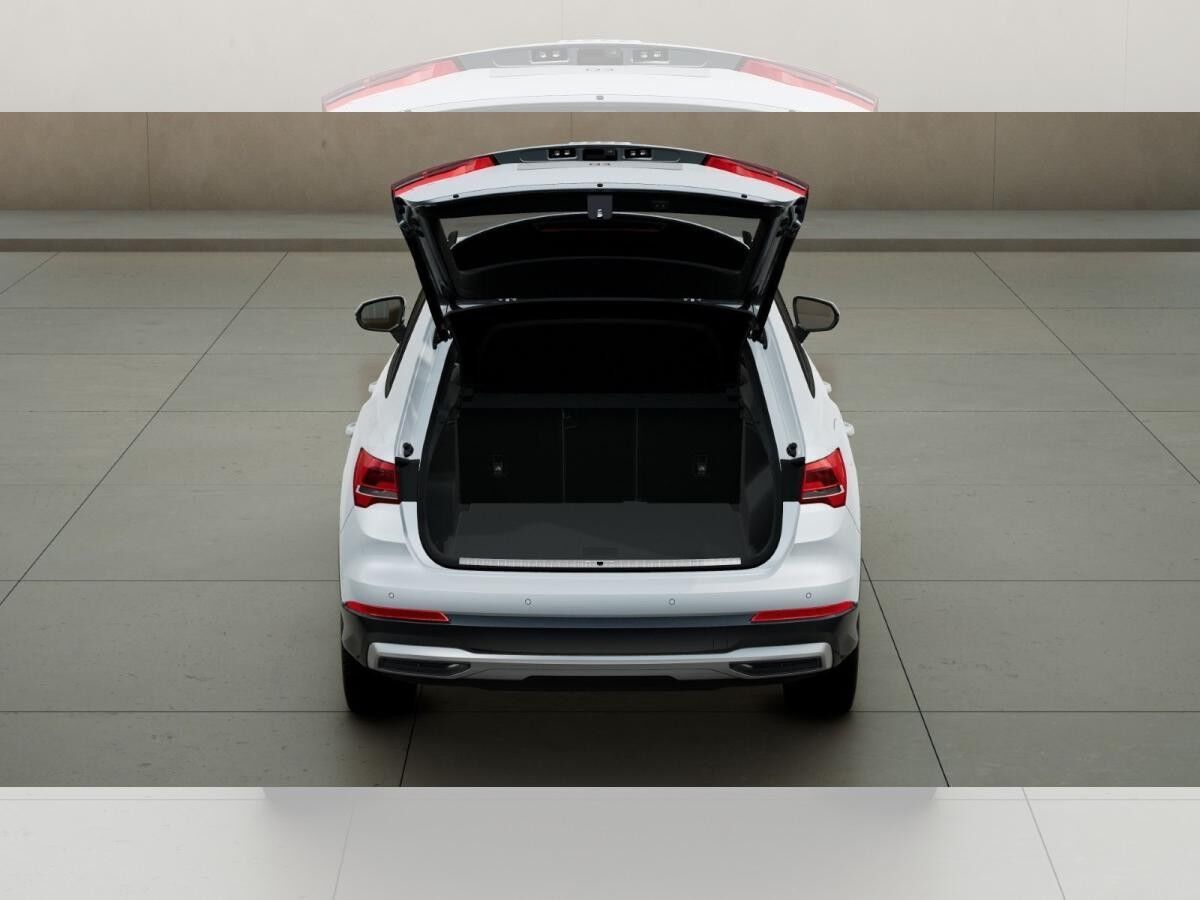 Audi Q3 advanced 35TFSI S-tronic / MMI-Navi plus, RFK