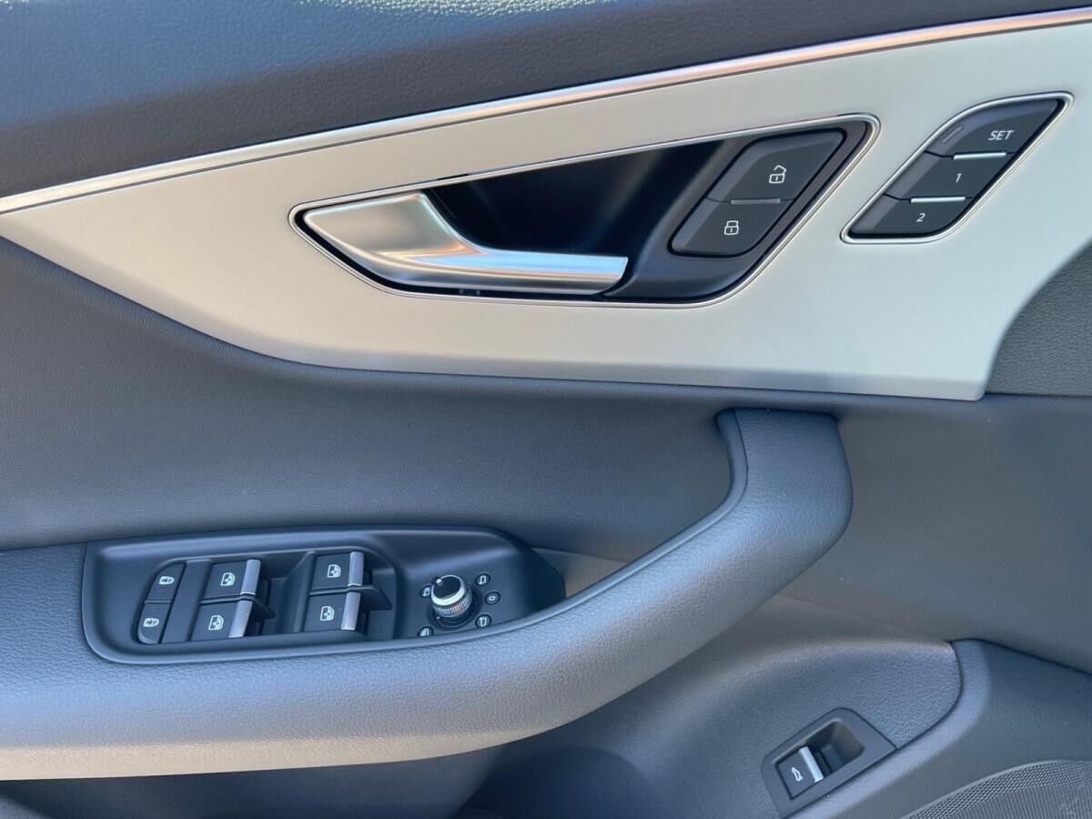 Audi Q7 S-Line 45 TDI quattro / Matrix, Air, HuD, AHK