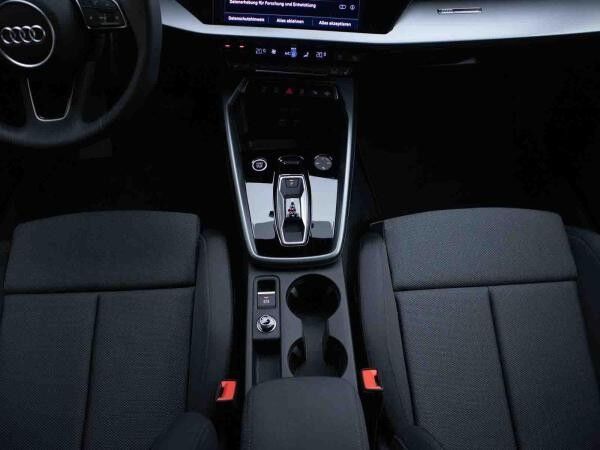 Audi A3 Sportback 30 TFSI S-TRO*ADVANCED*ACC*AHK*NAV*