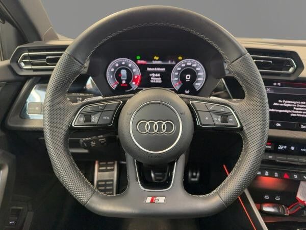 Audi S3 Limousine 2.0 TFSI LED Kamera virtual Navi DAB