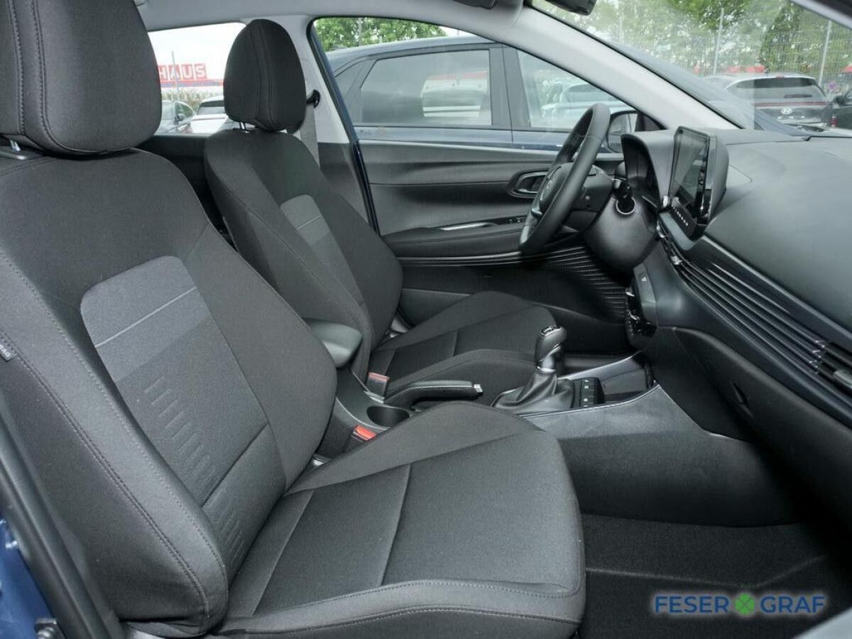 Hyundai BAYON TREND NAVI SHZ LHZ CAM LED AMBI-LIGHT