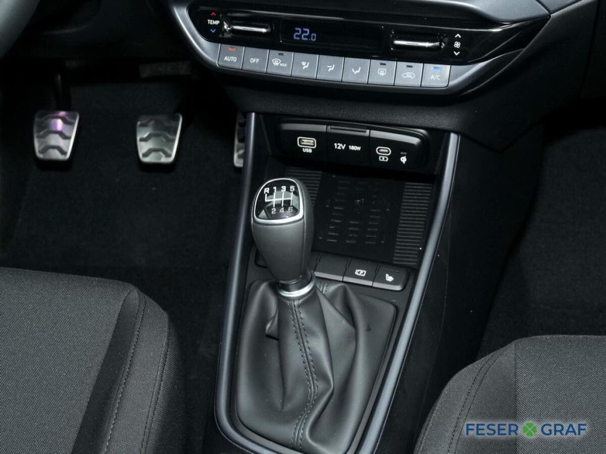 Hyundai BAYON TREND NAVI SHZ LHZ CAM LED AMBI-LIGHT