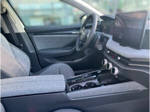 Skoda Superb Combi 2.0 TDI Selection *DSG*R-KAM**AHK*SHZ*NAVI*KESSY