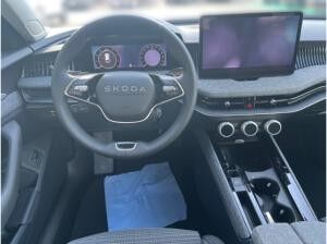 Skoda Superb Combi 2.0 TDI Selection *DSG*R-KAM**AHK*SHZ*NAVI*KESSY
