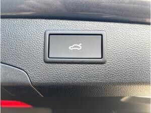 Skoda Superb Combi 2.0 TDI Selection *DSG*R-KAM**AHK*SHZ*NAVI*KESSY