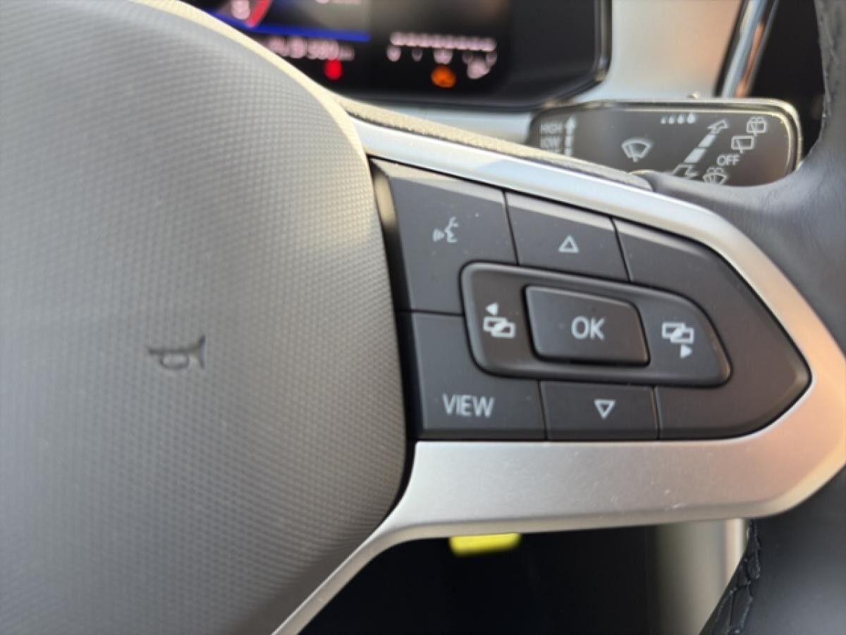 Volkswagen T-Roc Life 1.0 TSI Navi DAB+ Klima Sitzheizung L