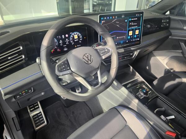 Volkswagen Tiguan R-Line 1.5 eTSI 150 PS //SOFORT VERF.// - HUD/LED/AHK/Leder