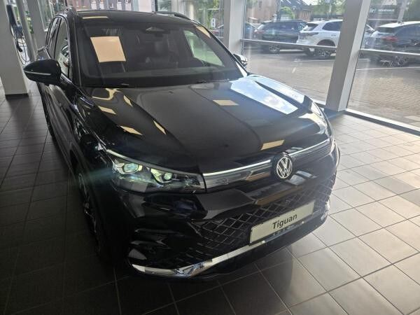 Volkswagen Tiguan R-Line 1.5 eTSI 150 PS //SOFORT VERF.// - HUD/LED/AHK/Leder