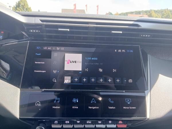 Peugeot 408 1.2 Puretech Sitzheizung,Parkpilot,USB