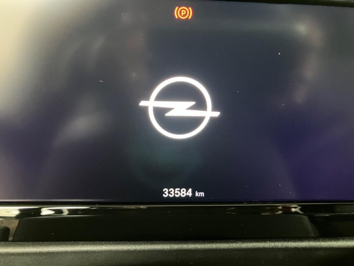 Opel Astra L 1.6 Turbo Plugin Ultimate ACC+Alcantara