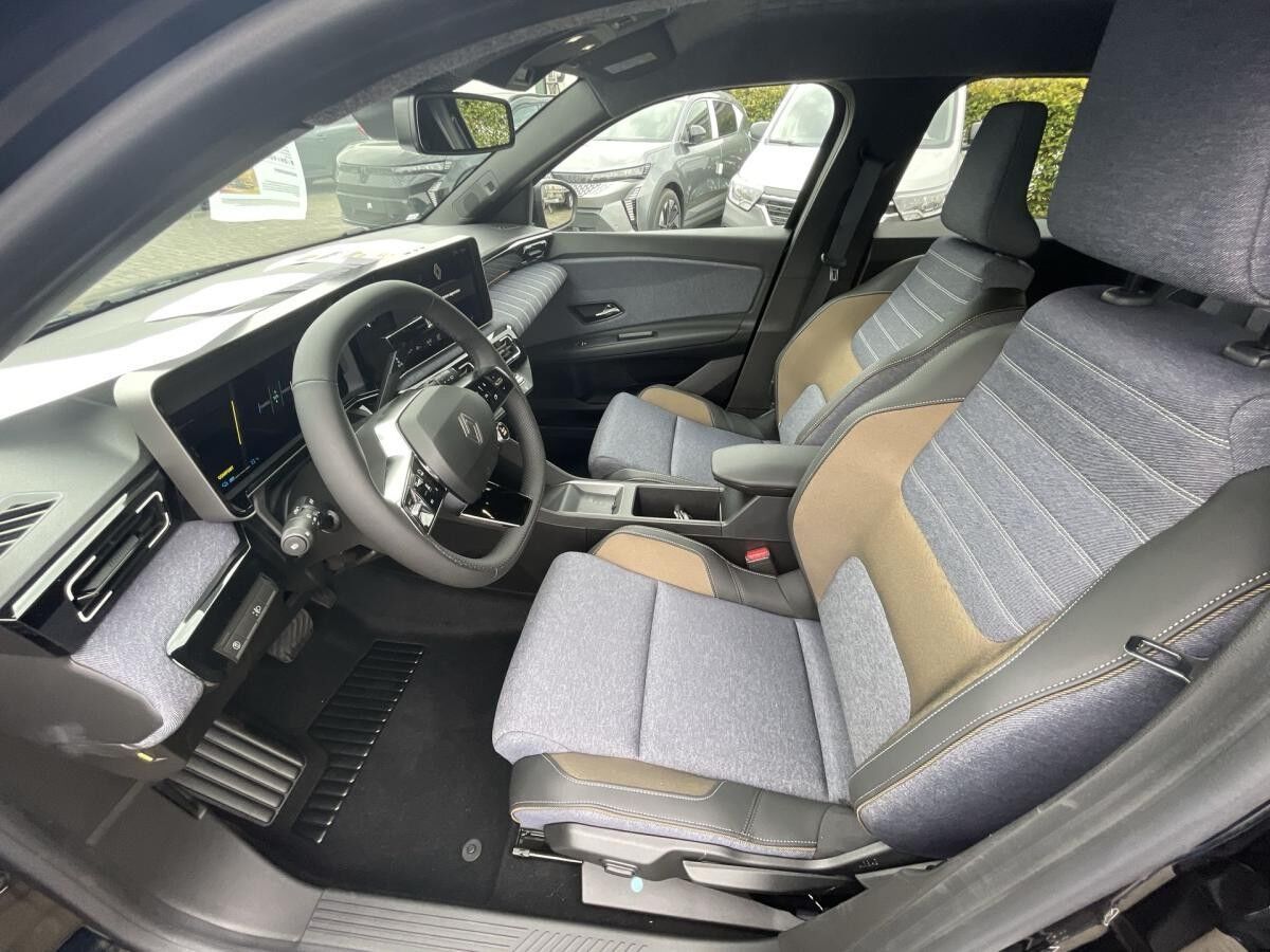 Renault 5 120Techno WinterAssistPaket