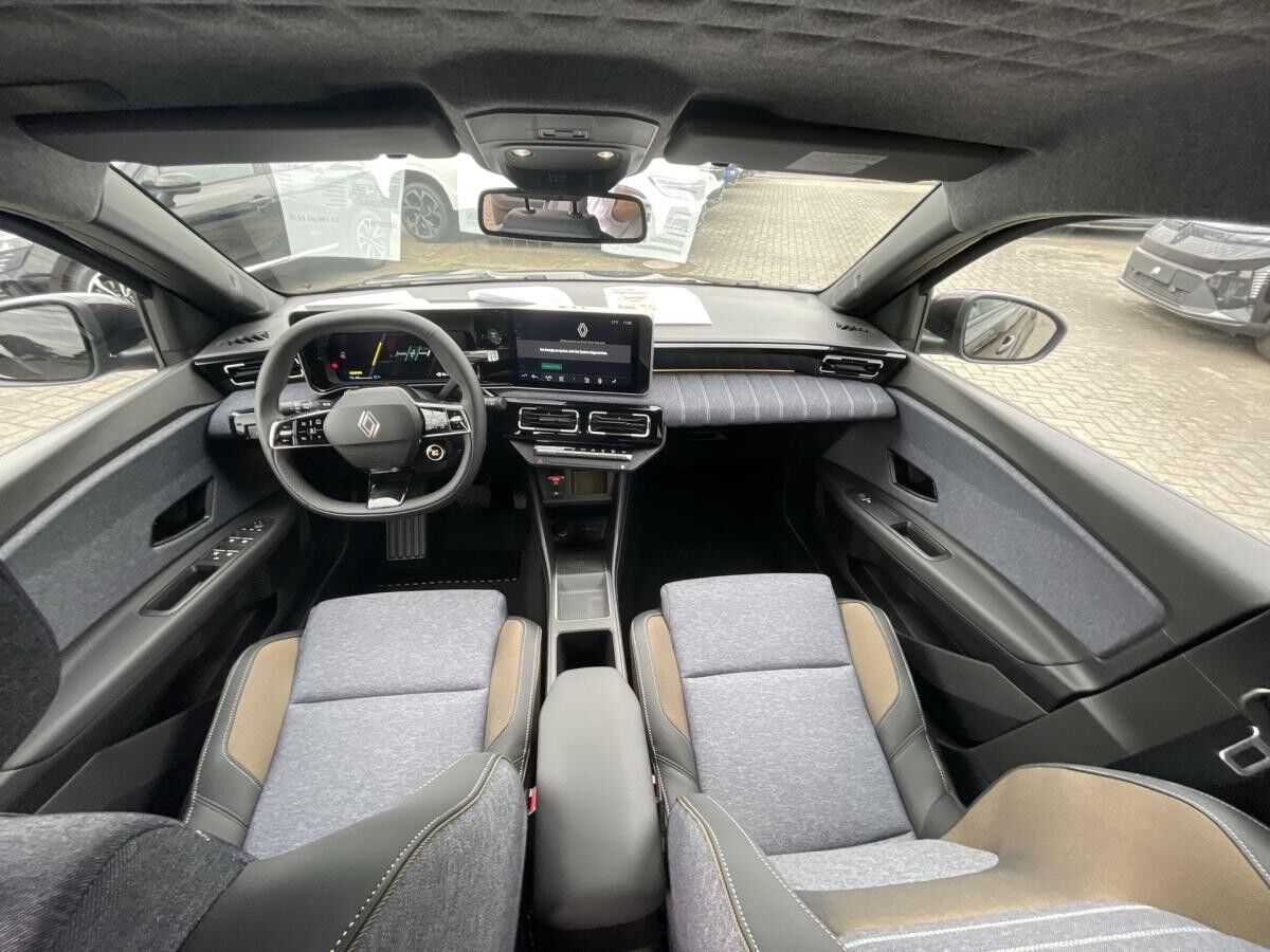 Renault 5 120Techno WinterAssistPaket