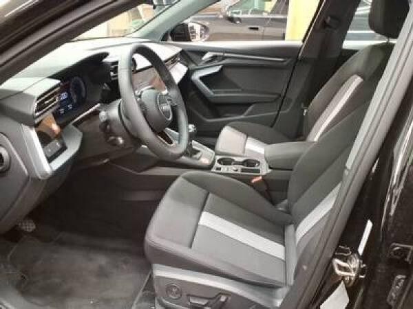 Audi A3 Sportback Advanced 30 TDI AHK/vC+/Nav+/12.29Garantie