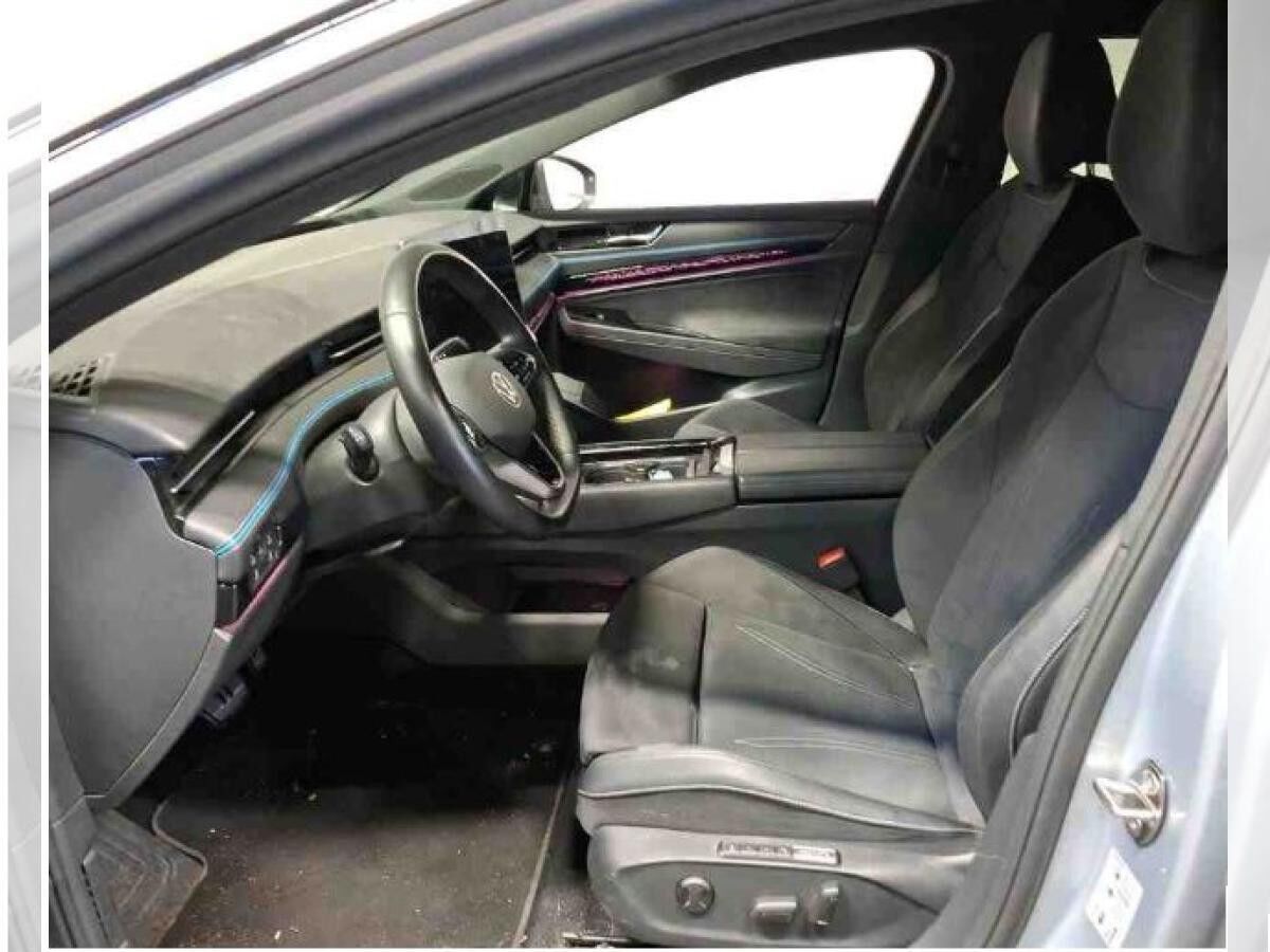 Volkswagen ID.7 Pro IQ-Light AHK Kamera HUD Massage Volkswagen ID.7 Pro IQ-Light AHK Kamera HUD Massage