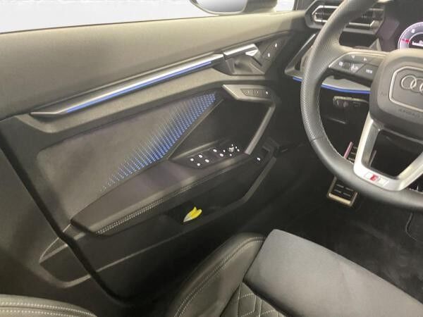 Audi A3 Sportback 35 TDI S line AHK Pano Matrix LM 19" RFK Carbon