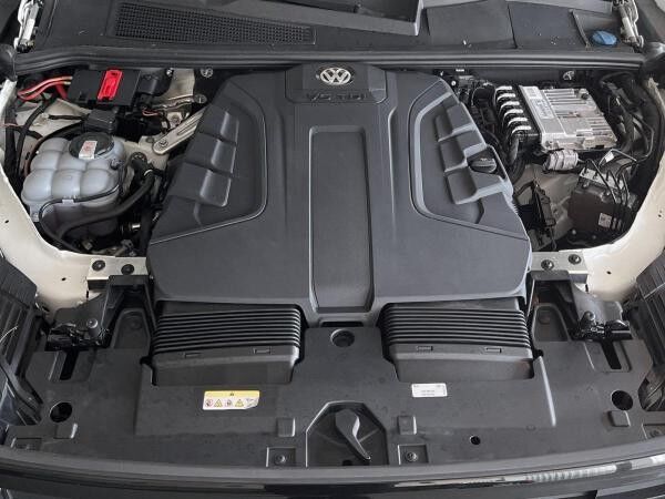 Volkswagen Touareg 3.0 TDI R-Line 4M AHK Stdhzg Pano Luft