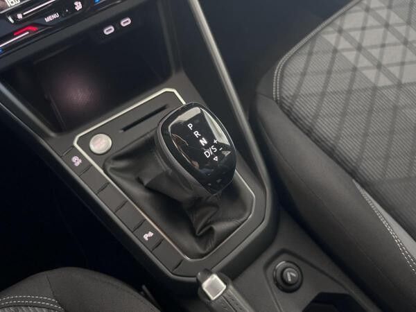 Volkswagen Taigo 1.0 TSI R-Line DSG IQ.Light Kamera CarPlay