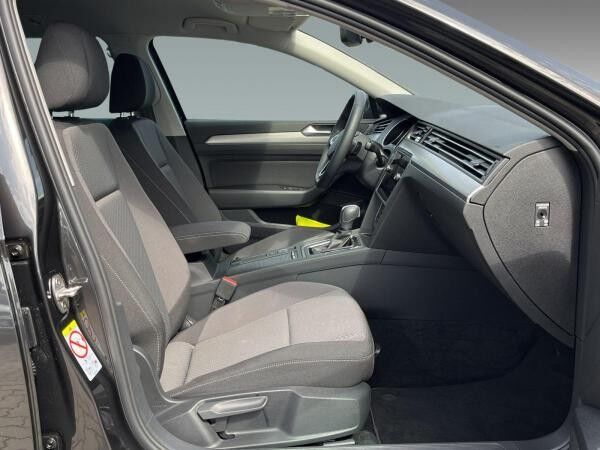 Volkswagen Passat Variant 1.5 TSI DSG LED Navi Sitzheizung