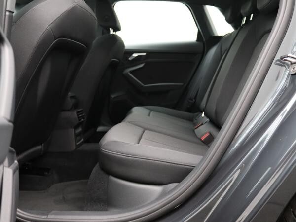 Audi A3 Sportback advanced 35 TFSI / MMI-Radio+, SHZ