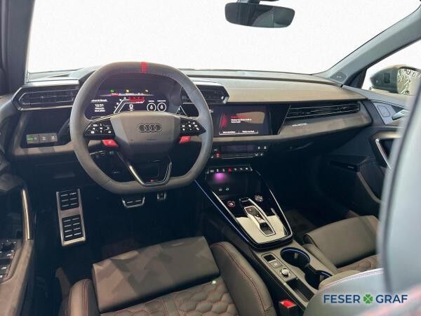 Audi RS3 Limousine S tronic *Pano*Matrix-LED*