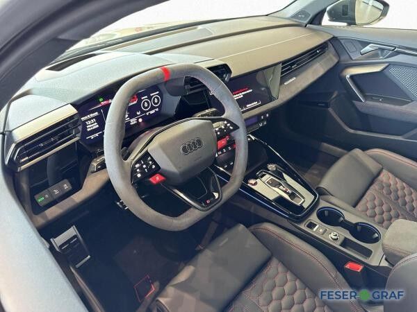Audi RS3 Limousine S tronic *Pano*Matrix-LED*